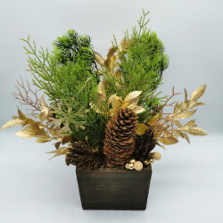 Nature festive en bois doré