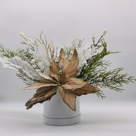 Fleur d’hiver en blanc et champagne