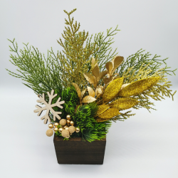 Éclat doré et bois naturel